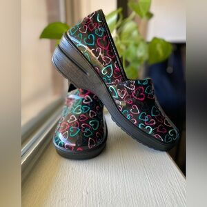 Easy Street Clogged Shoe